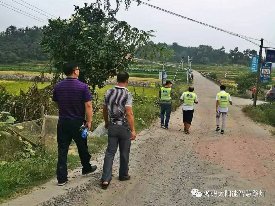 太陽能路燈，太陽能路燈廠家，太陽能路燈價(jià)格，太陽能平板燈，光伏照明，道路照明，助力新農(nóng)村建設(shè)，太陽能路燈優(yōu)質(zhì)服務(wù)商