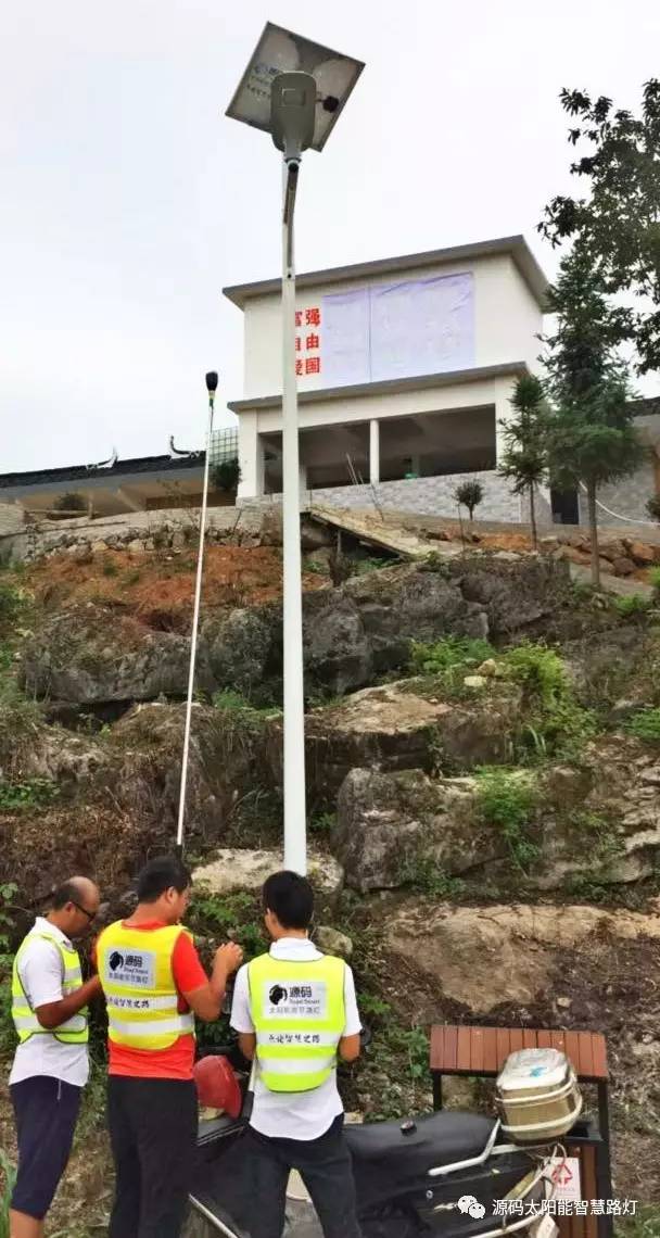 太陽能路燈，太陽能路燈廠家，太陽能路燈價(jià)格，太陽能平板燈，光伏照明，道路照明，助力新農(nóng)村建設(shè)，太陽能路燈優(yōu)質(zhì)服務(wù)商